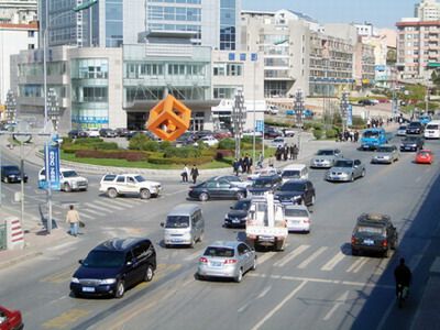  圖1 上班高峰(網(wǎng)絡(luò)圖片）