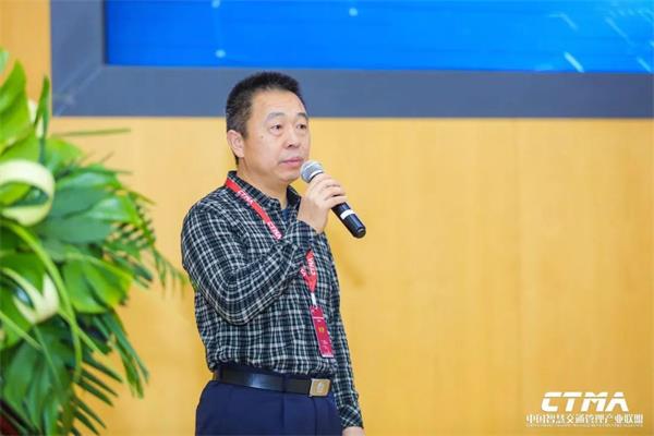 廣東省公安廳交通管理局警務(wù)指揮處副處長楊粵湘