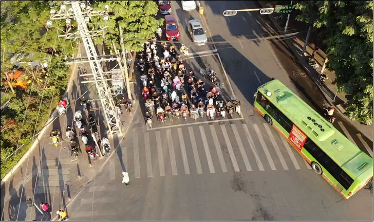 圖12 早高峰北進(jìn)口非機(jī)動(dòng)車(chē)駛?cè)氪袇^(qū)（優(yōu)化后）