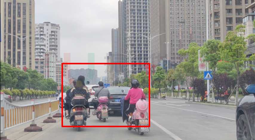 圖3 摩托車、電動(dòng)車行駛擠壓機(jī)動(dòng)車行駛空間