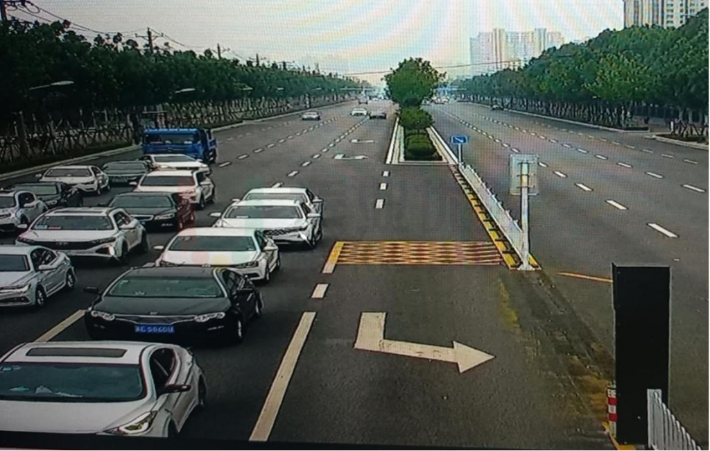 圖11 南進口一個綠燈后左轉(zhuǎn)車輛排隊情況（優(yōu)化后）