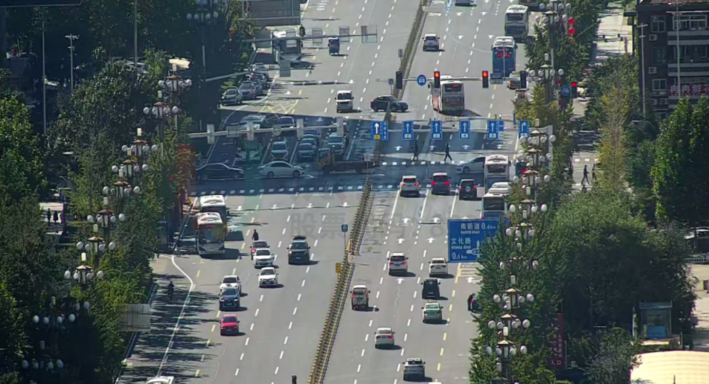 圖7 禁左后平峰車輛排隊(duì)長(zhǎng)度