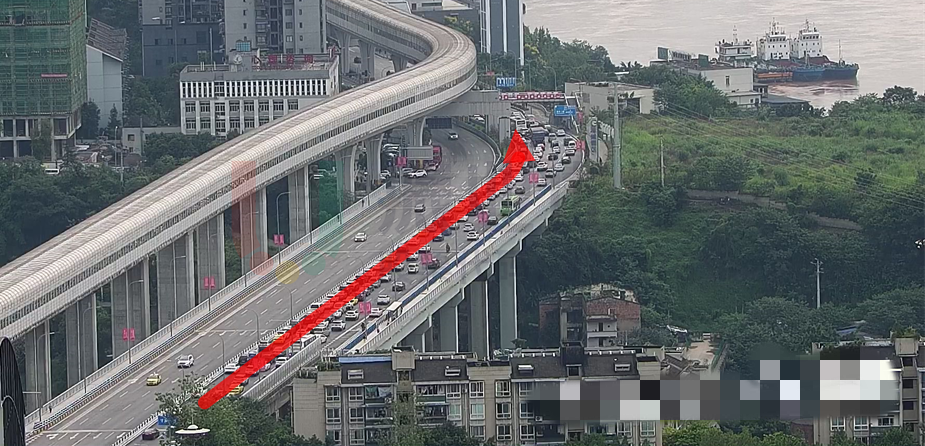 圖4 路口西進(jìn)口車(chē)輛排隊(duì)情況