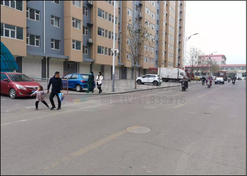 圖11 永康路、希望街通行順暢，機非混行現(xiàn)象消失