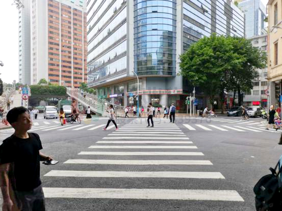 圖4 路口優(yōu)化后對(duì)角斑馬線(xiàn)使用情況