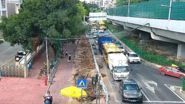 圖片13 優(yōu)化前-東進(jìn)口排隊(duì)長