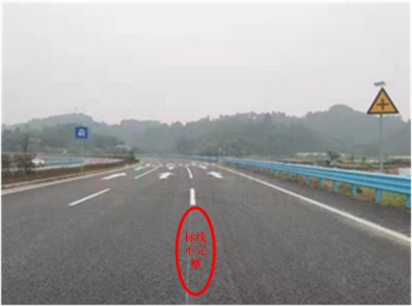 圖3-1 路面標(biāo)線不完整