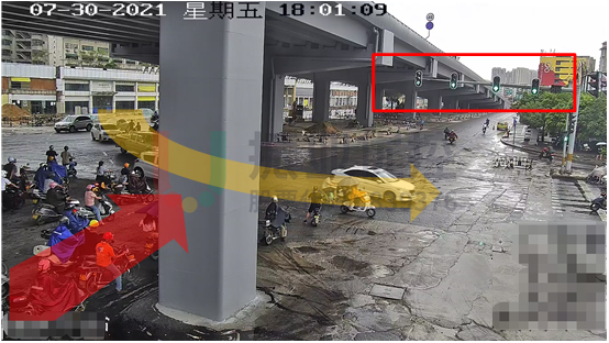 圖13 黃河-華山路口西進(jìn)口左轉(zhuǎn)尾車(chē)與下一相位東單放相位沖突（優(yōu)化前）